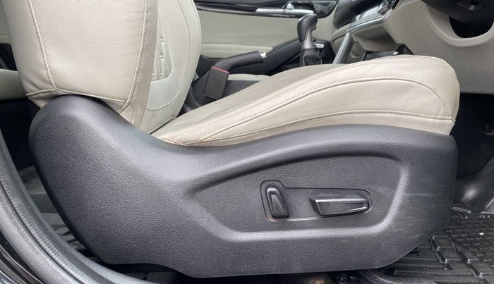 2020 KIA SELTOS HTX PLUS 1.5 DIESEL, Diesel, Manual, 42,460 km, Driver Side Adjustment Panel