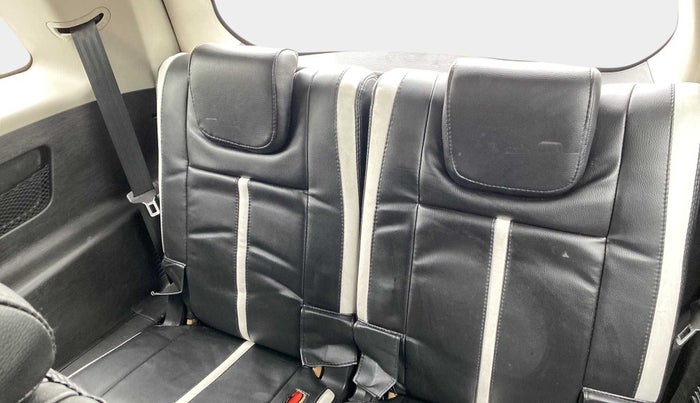 2018 Mahindra XUV500 W7, Diesel, Manual, 65,433 km, Third Seat Row ( optional )