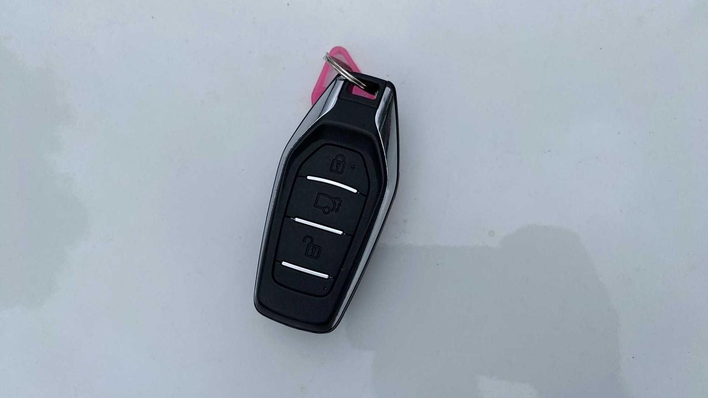 2018 Mahindra XUV500 W7, Diesel, Manual, 65,433 km, Key Close Up