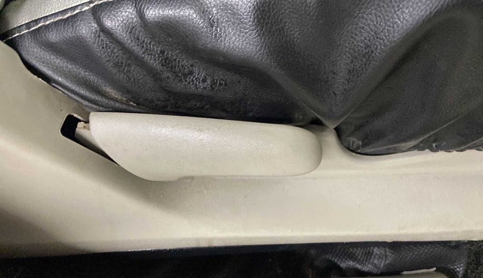 2017 Maruti Celerio VXI, Petrol, Manual, 69,455 km, Driver Side Adjustment Panel