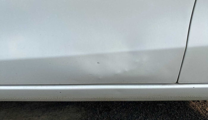 2017 Maruti Celerio VXI, Petrol, Manual, 38,263 km, Front passenger door - Slightly dented