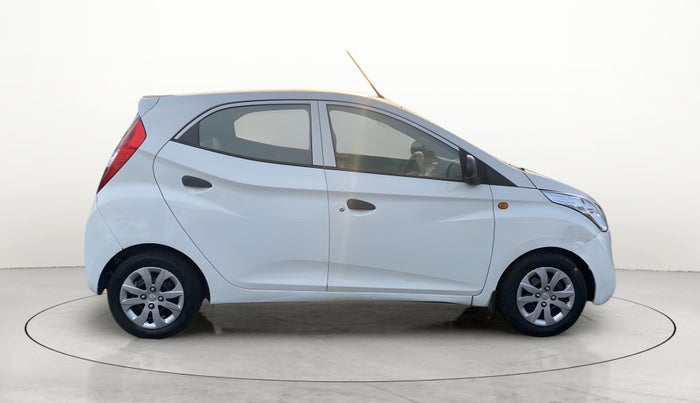 2016 Hyundai Eon MAGNA +, Petrol, Manual, 42,763 km, Right Side View