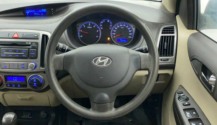 2012 Hyundai i20 MAGNA (O) 1.4 CRDI, Diesel, Manual, 83,595 km, Steering Wheel Close Up