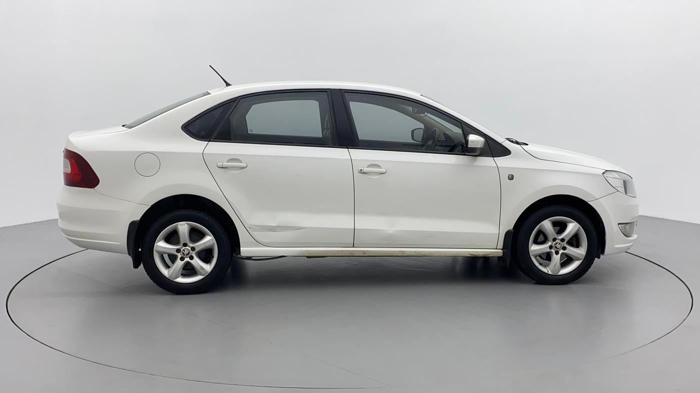 2015 Skoda Rapid AMBITION 1.5 TDI, Diesel, Manual, 94,284 km, Right Side View