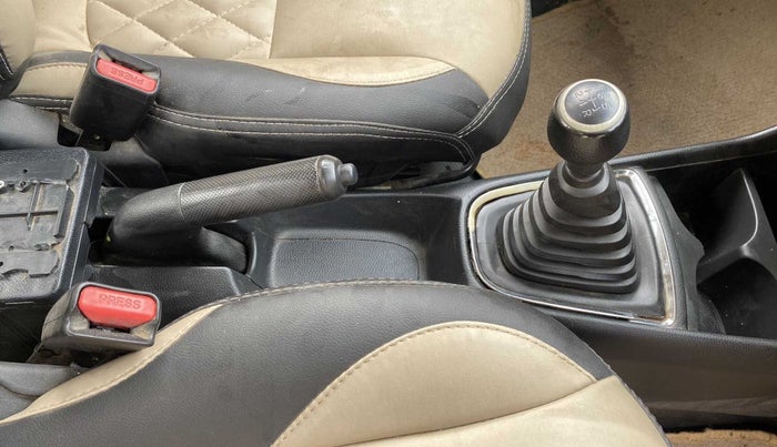 2019 Honda Amaze 1.2L I-VTEC S, Petrol, Manual, 64,983 km, Gear Lever