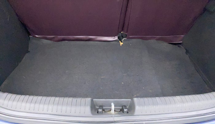 2014 Hyundai i20 ASTA 1.4 CRDI, Diesel, Manual, 1,23,252 km, Boot Inside