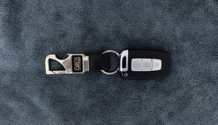 2014 Hyundai i20 ASTA 1.4 CRDI, Diesel, Manual, 1,23,252 km, Key Close Up