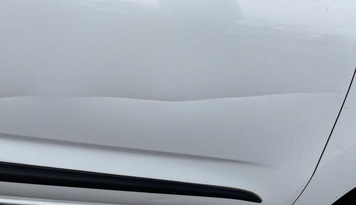2017 Datsun Redi Go T (O), Petrol, Manual, 25,175 km, Driver-side door - Slightly dented