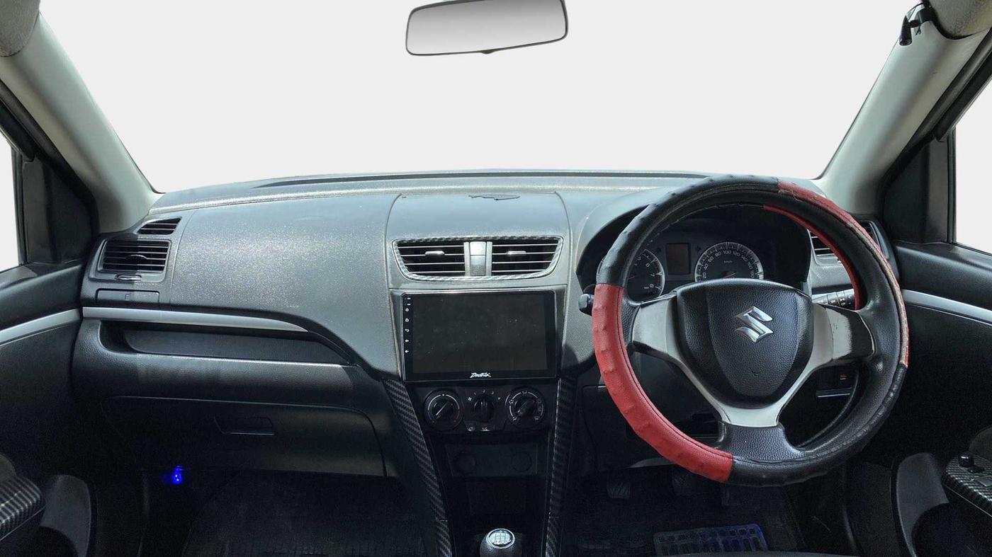 2016 Maruti Swift VXI, Petrol, Manual, 66,879 km, Dashboard