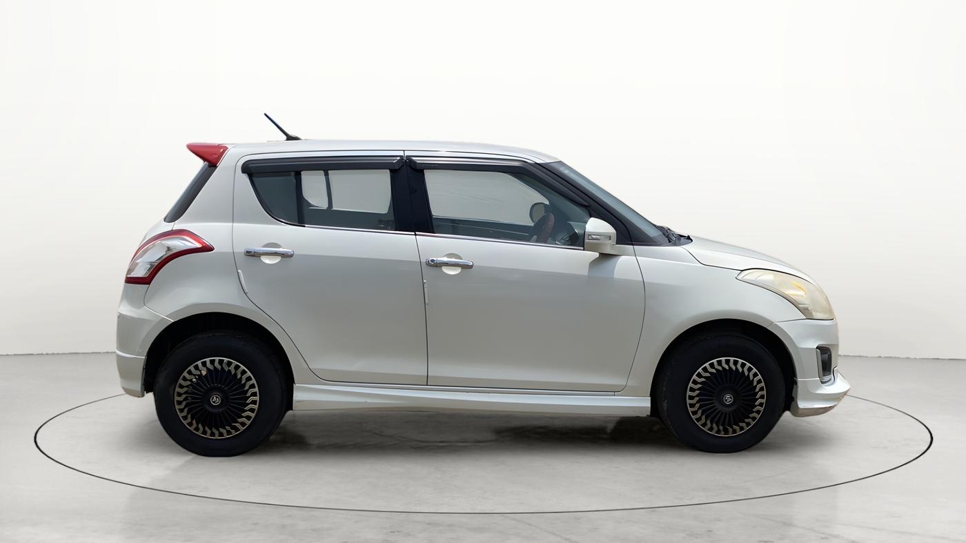 2016 Maruti Swift VXI, Petrol, Manual, 66,879 km, Right Side View