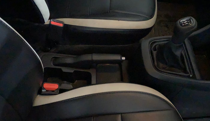 2022 Tata PUNCH ADVENTURE MT, Petrol, Manual, 28,376 km, Gear Lever
