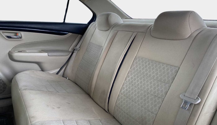 2016 Maruti Ciaz ZXI, Petrol, Manual, 47,075 km, Right Side Rear Door Cabin