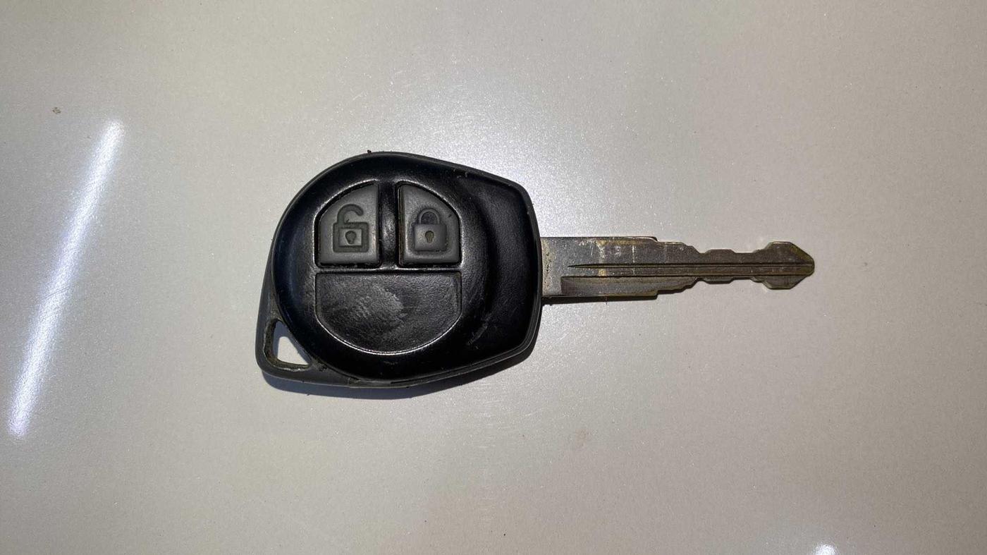 2016 Maruti Swift Dzire LXI (O), Petrol, Manual, 16,546 km, Key Close Up