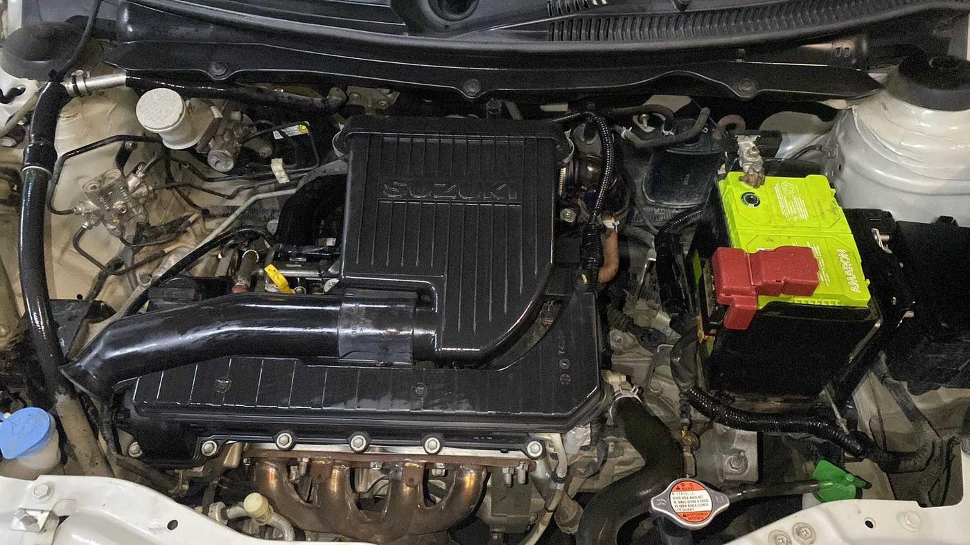 2016 Maruti Swift Dzire LXI (O), Petrol, Manual, 16,546 km, Open Bonet