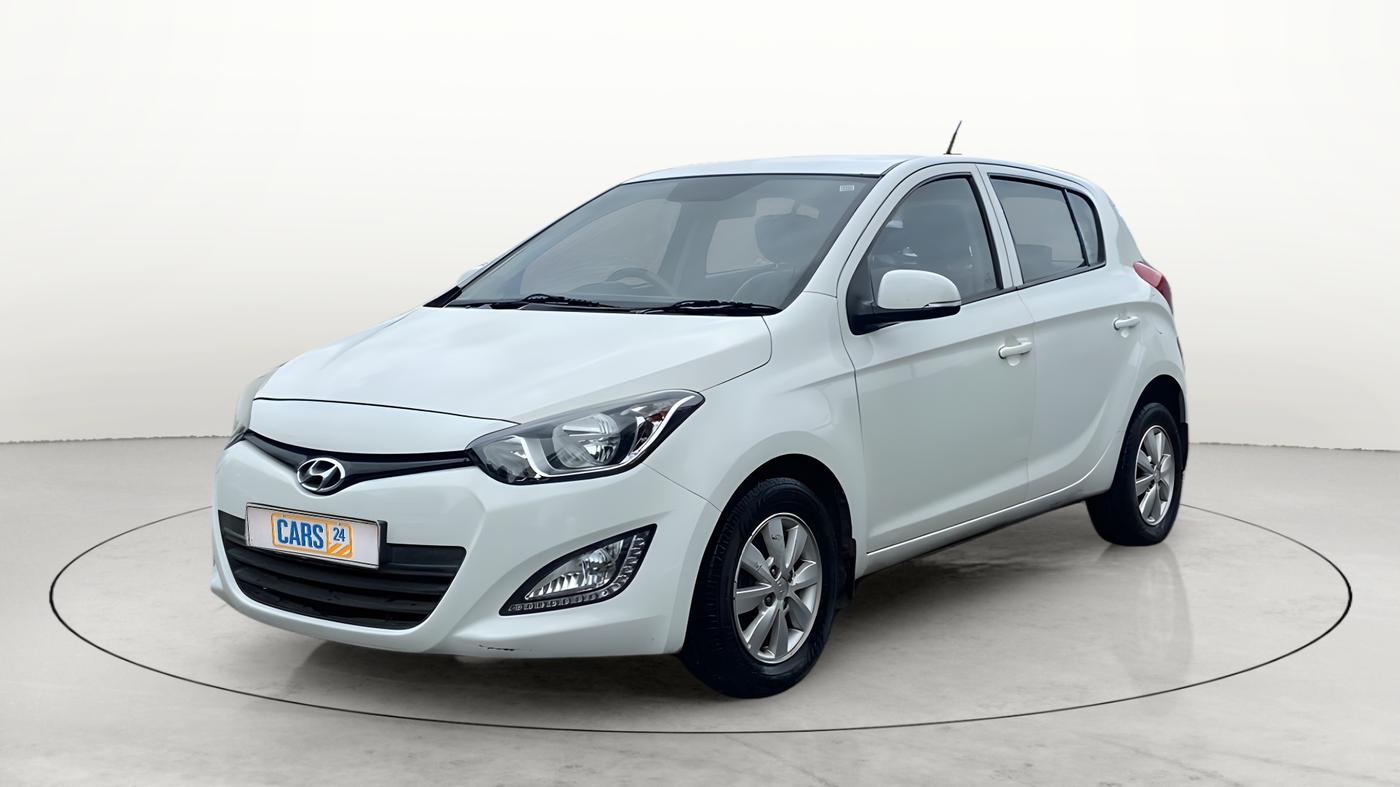 2014 Hyundai i20 SPORTZ 1.4 AT, Petrol, Automatic, 62,490 km, Left Front Diagonal