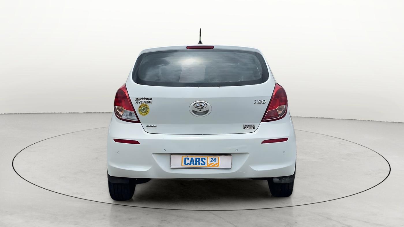 2014 Hyundai i20 SPORTZ 1.4 AT, Petrol, Automatic, 62,490 km, Back/Rear