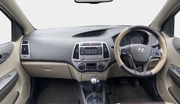 2014 Hyundai i20 SPORTZ 1.4 AT, Petrol, Automatic, 62,490 km, Dashboard