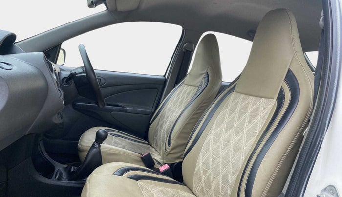 2012 Toyota Etios G, Petrol, Manual, 54,815 km, Right Side Front Door Cabin