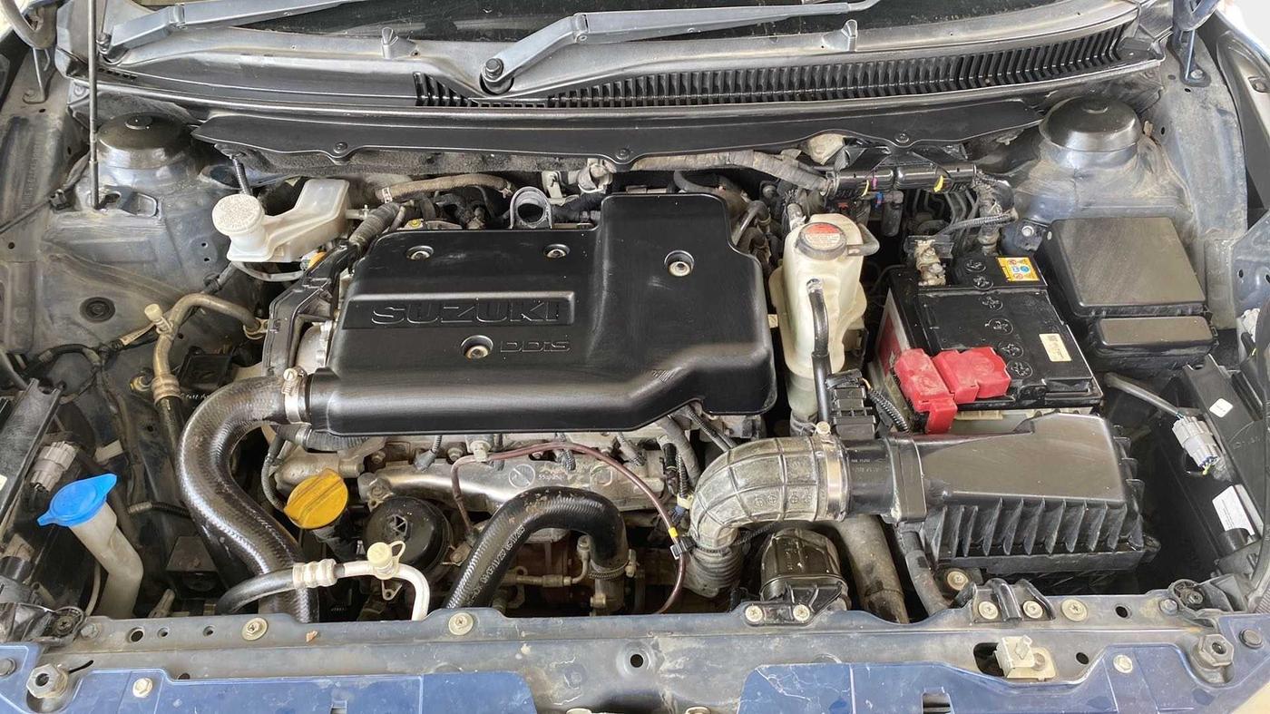 2019 Maruti Baleno ZETA DIESEL 1.3, Diesel, Manual, 1,00,250 km, Open Bonet