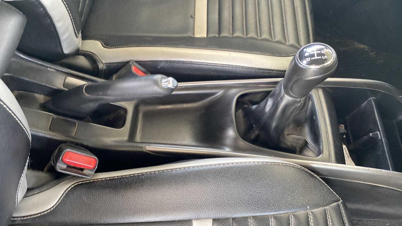 2019 Maruti Baleno ZETA DIESEL 1.3, Diesel, Manual, 1,00,250 km, Gear Lever