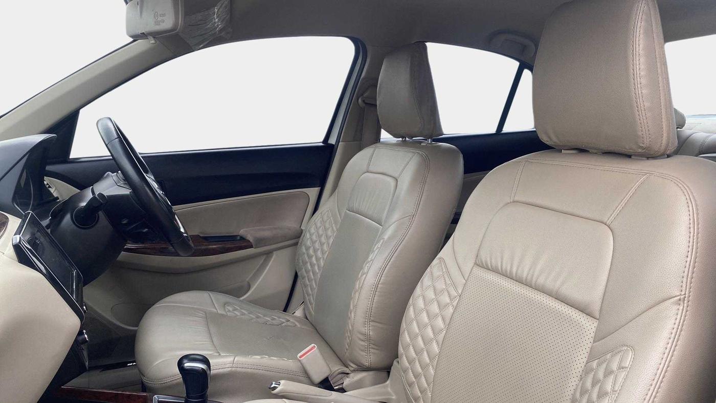 2017 Maruti Dzire ZXI PLUS AMT, Petrol, Automatic, 64,444 km, Right Side Front Door Cabin