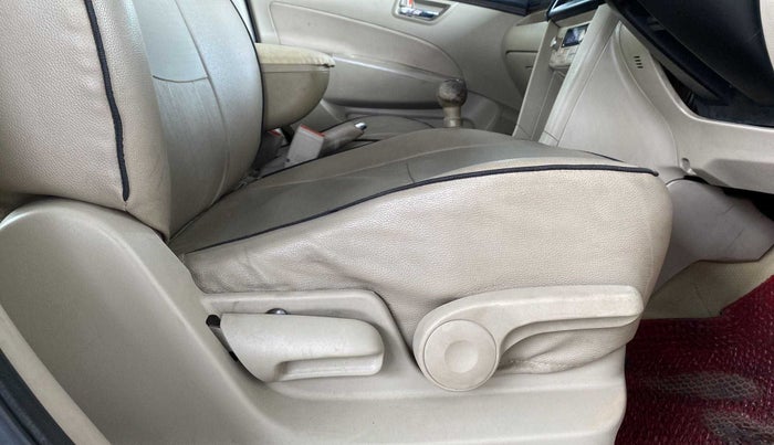 2016 Maruti Swift Dzire ZDI, Diesel, Manual, 99,882 km, Driver Side Adjustment Panel