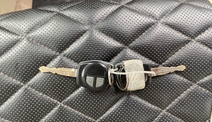 2015 Maruti Swift Dzire VXI, Petrol, Manual, 87,168 km, Key Close Up