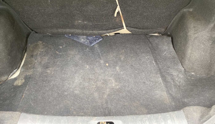 2015 Maruti Swift Dzire VXI, Petrol, Manual, 87,168 km, Boot Inside