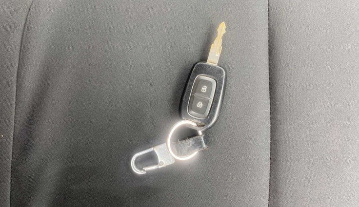 2015 Renault Kwid RXT 0.8, Petrol, Manual, 47,045 km, Key Close Up