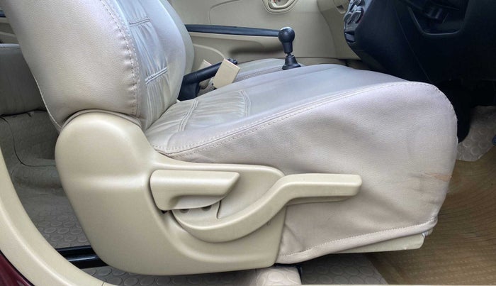2015 Honda Amaze 1.2L I-VTEC S, Petrol, Manual, 42,347 km, Driver Side Adjustment Panel