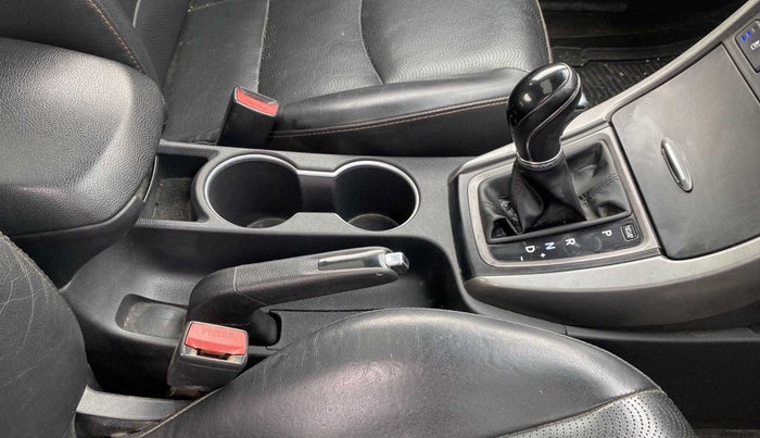 2015 Hyundai New Elantra 1.6 SX AT DIESEL, Diesel, Automatic, 92,770 km, Gear Lever