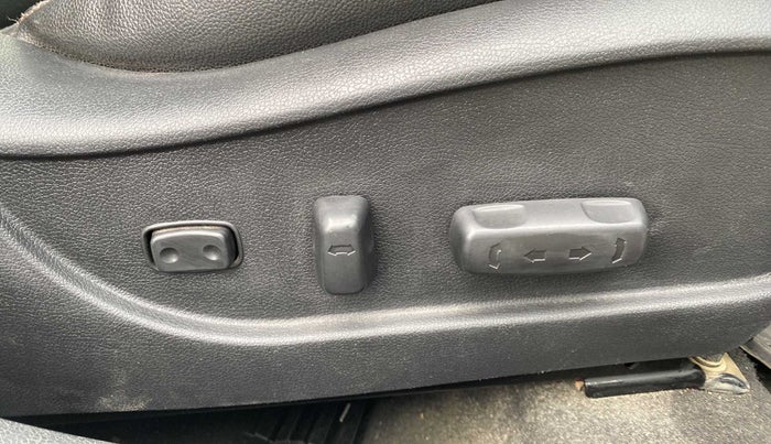 2015 Hyundai New Elantra 1.6 SX AT DIESEL, Diesel, Automatic, 92,770 km, Driver Side Adjustment Panel