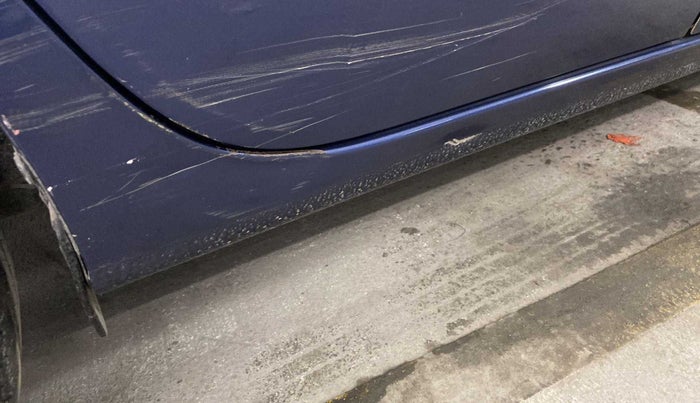 2017 Maruti Dzire ZXI PLUS, Petrol, Manual, 38,990 km, Right running board - Minor scratches