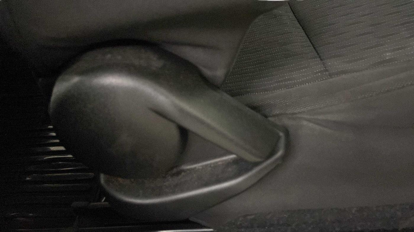 2016 Maruti Baleno DELTA PETROL 1.2, Petrol, Manual, 44,779 km, Driver Side Adjustment Panel
