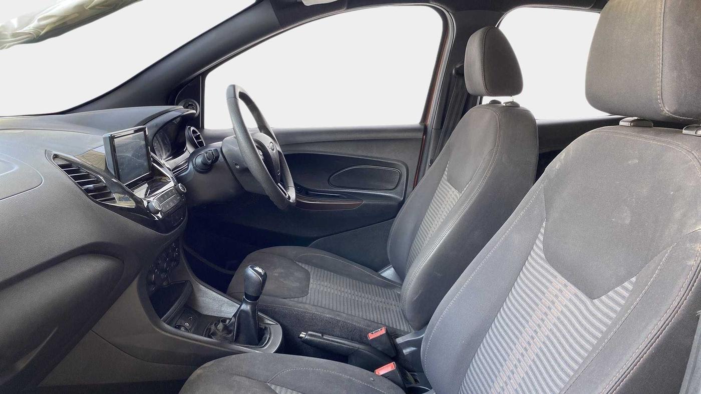 2021 Ford FREESTYLE TITANIUM 1.2 PETROL, Petrol, Manual, 28,910 km, Right Side Front Door Cabin