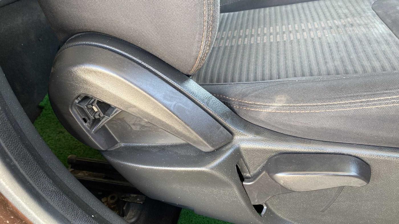 2021 Ford FREESTYLE TITANIUM 1.2 PETROL, Petrol, Manual, 28,910 km, Driver Side Adjustment Panel