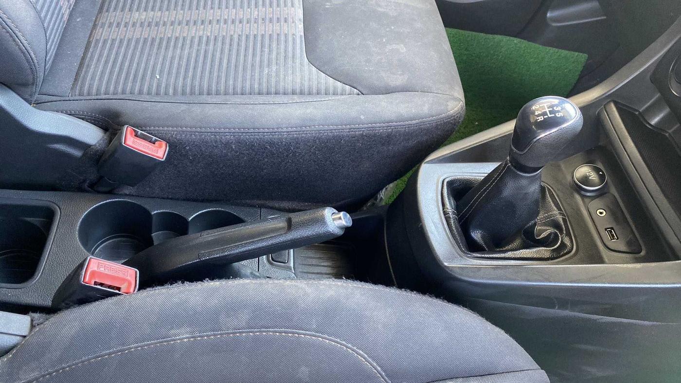 2021 Ford FREESTYLE TITANIUM 1.2 PETROL, Petrol, Manual, 28,910 km, Gear Lever