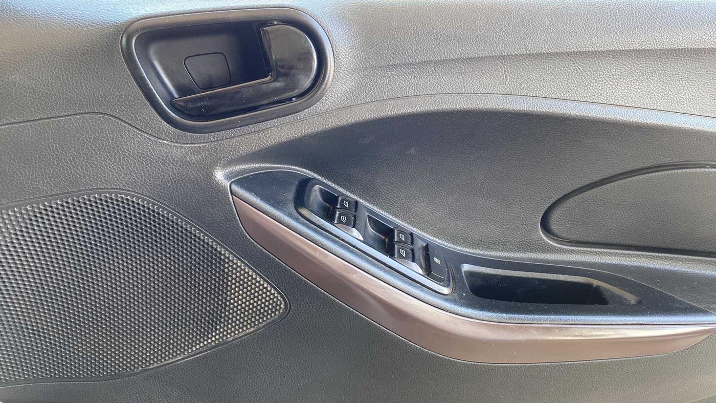 2021 Ford FREESTYLE TITANIUM 1.2 PETROL, Petrol, Manual, 28,910 km, Driver Side Door Panels Control