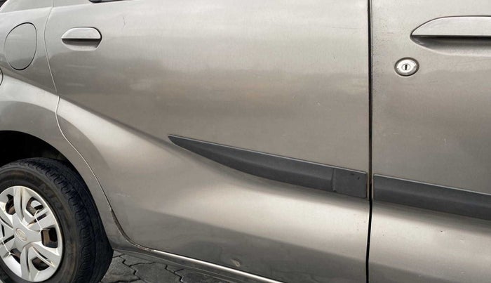 2017 Datsun Redi Go T (O), Petrol, Manual, 83,449 km, Right rear door - Slightly dented