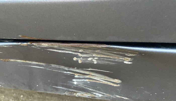 2018 Hyundai Eon ERA +, Petrol, Manual, 54,833 km, Left running board - Slightly dented