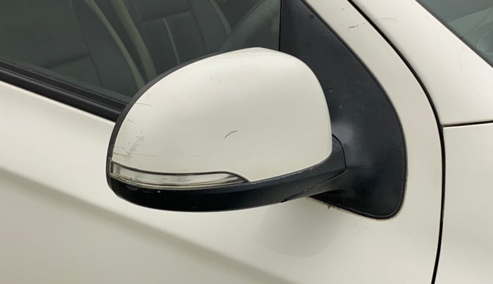 2012 Hyundai i20 SPORTZ 1.2, Petrol, Manual, 1,03,781 km, Right rear-view mirror - Folding motor not working