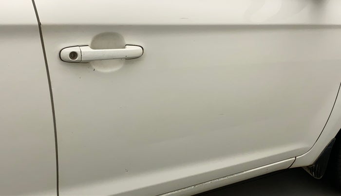 2012 Hyundai i20 SPORTZ 1.2, Petrol, Manual, 1,03,781 km, Driver-side door - Slightly dented
