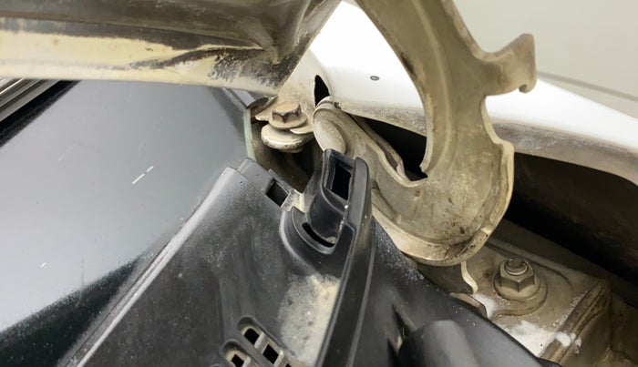 2012 Hyundai i20 SPORTZ 1.2, Petrol, Manual, 1,03,781 km, Bonnet (hood) - Cowl vent panel has minor damage
