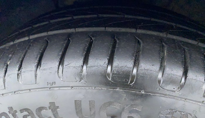 2017 Hyundai New Elantra 2.0 SX(O) AT PETROL, Petrol, Automatic, 1,08,538 km, Left Front Tyre Tread