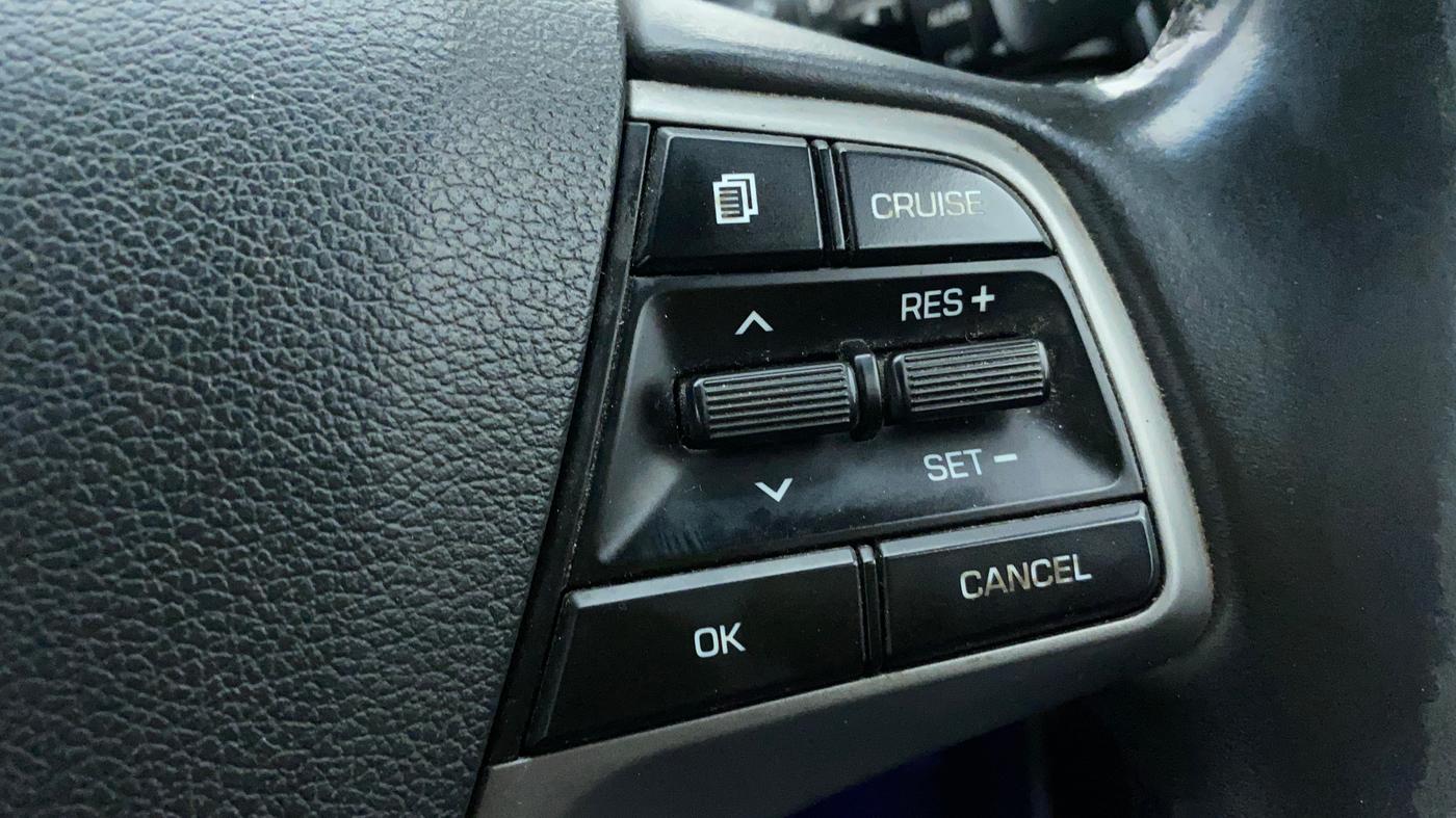 2017 Hyundai New Elantra 2.0 SX(O) AT PETROL, Petrol, Automatic, 1,08,538 km, Adaptive Cruise Control