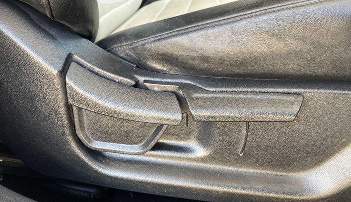 2020 Hyundai Creta EX 1.5 DIESEL, Diesel, Manual, 50,431 km, Driver Side Adjustment Panel