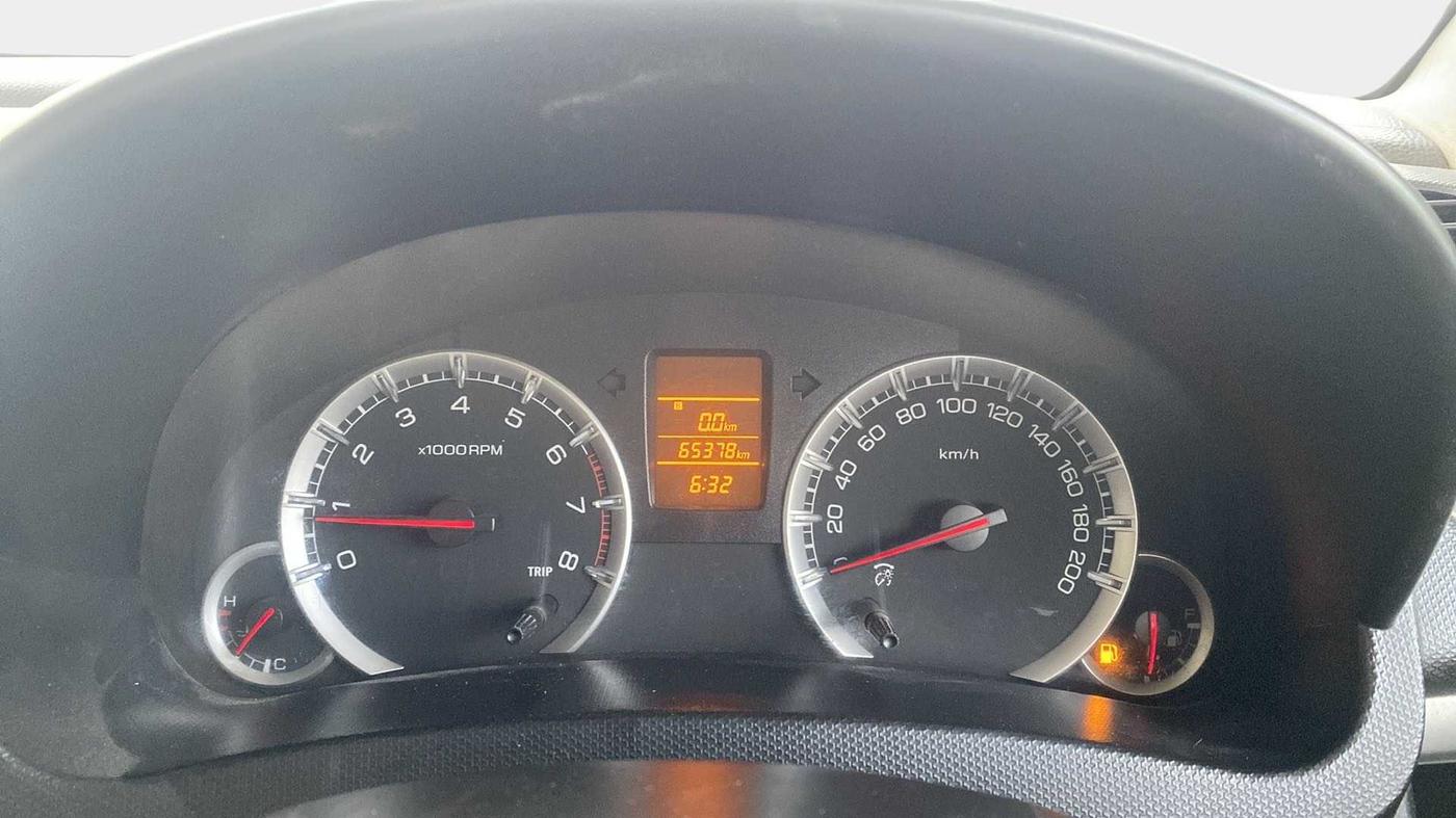 2016 Maruti Swift VXI, Petrol, Manual, 65,375 km, Odometer Image