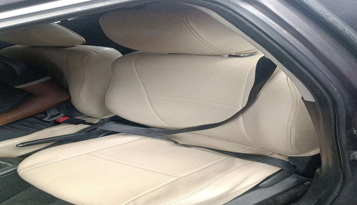 2016 Maruti Swift VXI, Petrol, Manual, 65,375 km, Front left seat (passenger seat) - Retractor not working