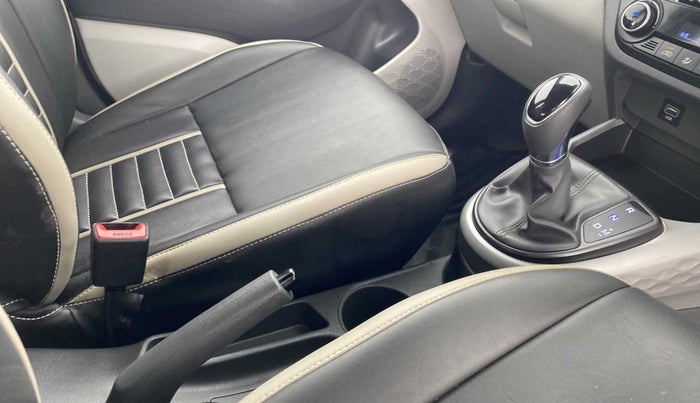 2019 Hyundai GRAND I10 NIOS SPORTZ AMT 1.2 KAPPA VTVT, Petrol, Automatic, 27,613 km, Gear Lever