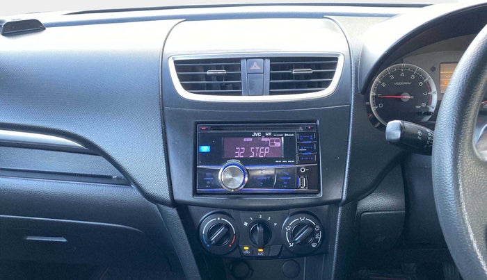 2014 Maruti Swift VXI, Petrol, Manual, 95,268 km, Air Conditioner